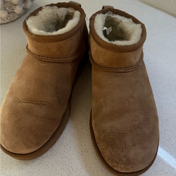 UGG Classic Mini In ChestNut - Picture 7 of 7